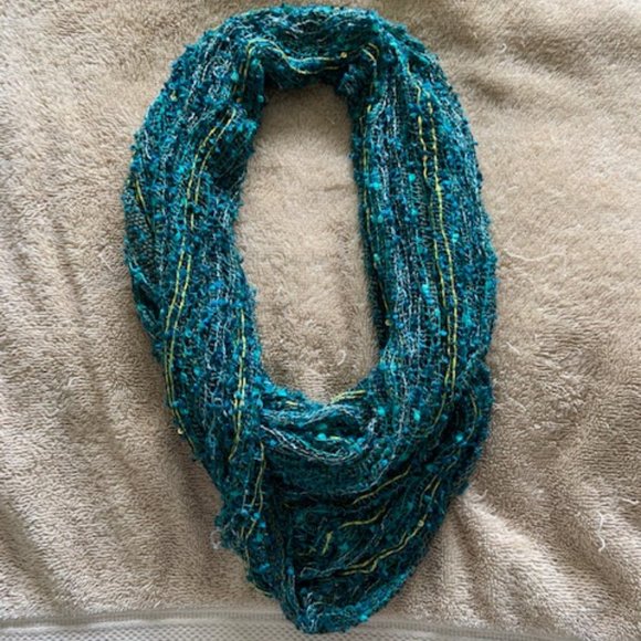 Infinity Scarf - Picture 3 of 6